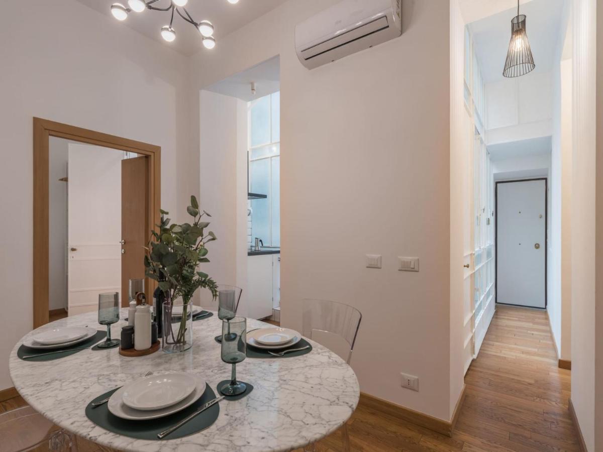The Best Rent - Cozy Two-Bedroom Apartment In Via Dei Condotti Rom Exteriör bild