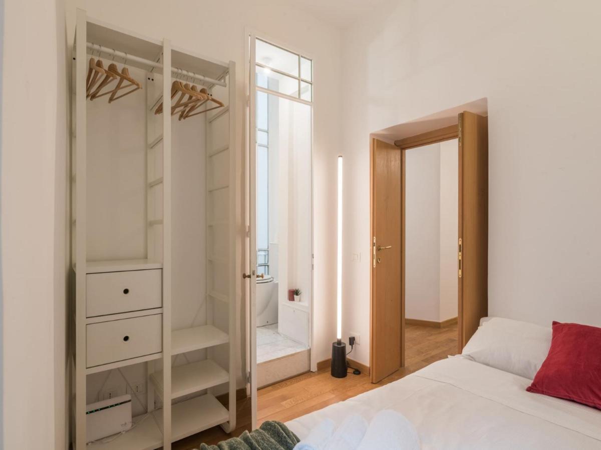 The Best Rent - Cozy Two-Bedroom Apartment In Via Dei Condotti Rom Exteriör bild