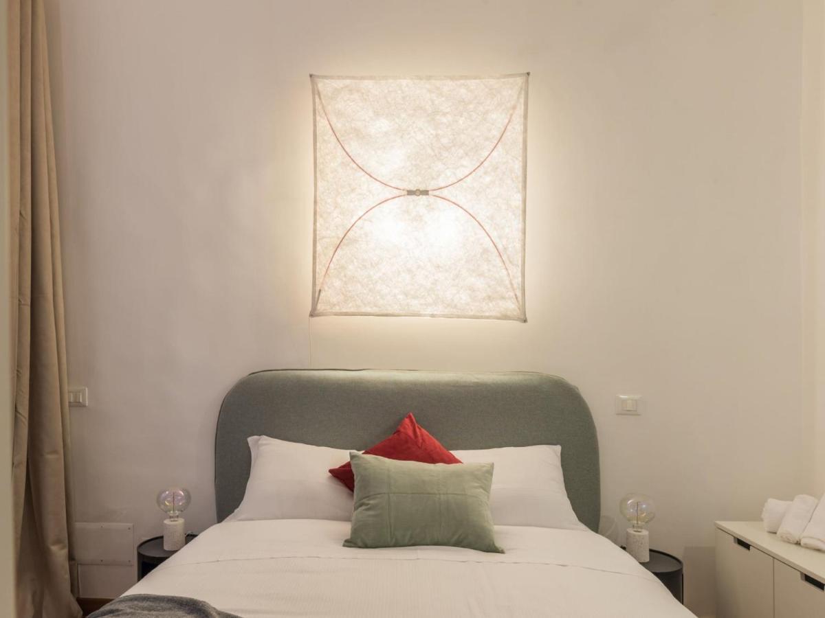 The Best Rent - Cozy Two-Bedroom Apartment In Via Dei Condotti Rom Exteriör bild