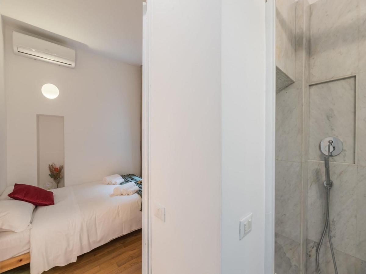 The Best Rent - Cozy Two-Bedroom Apartment In Via Dei Condotti Rom Exteriör bild
